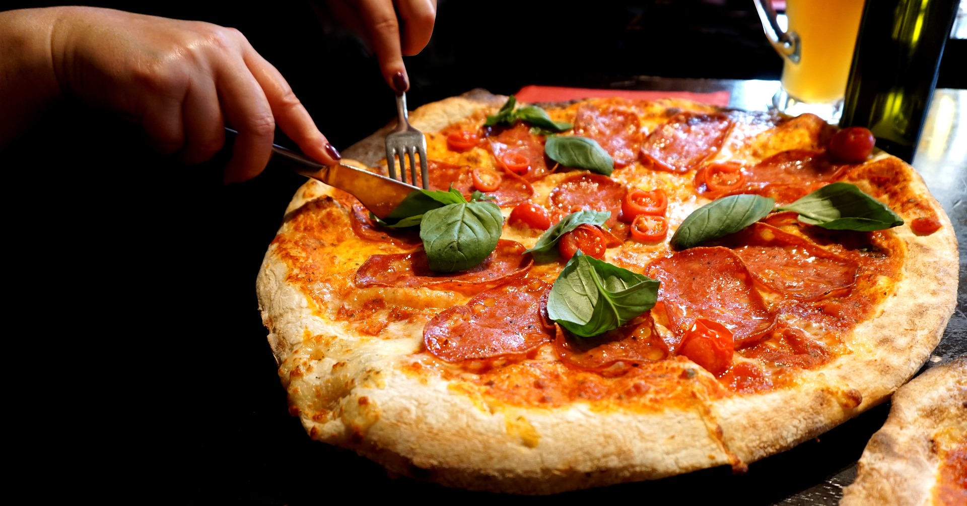 Pizzaugn elektrisk: Knäckig och god pizza