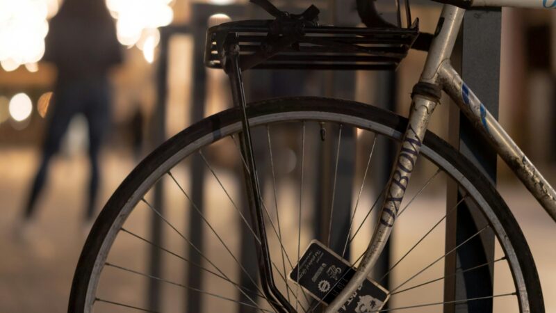 Varför Behöver Du En Cykelservicestation, Cykelboxar och Laddskåp För Din Elcykel?