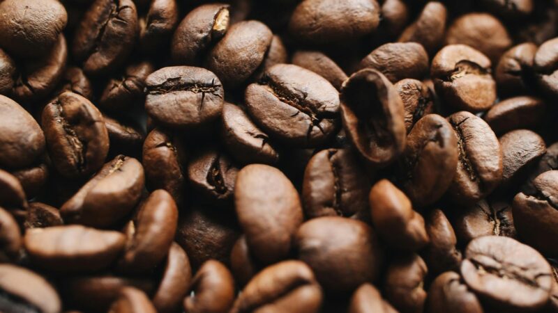 Utforska den Arabiska Drycken: Arabiskt Kaffe